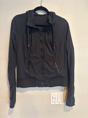 Lululemon Solid Black Women's Hooded Zip-Up Jacket Size 8